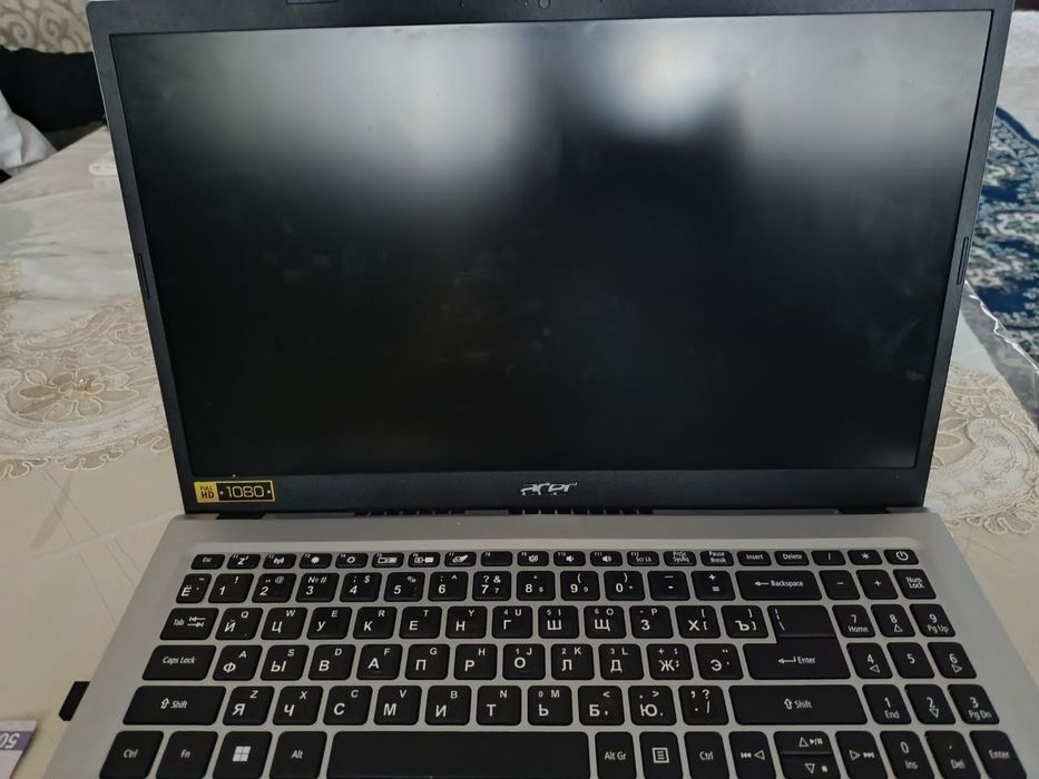 Продается ноутбук ACER почти новый использовал только месяц