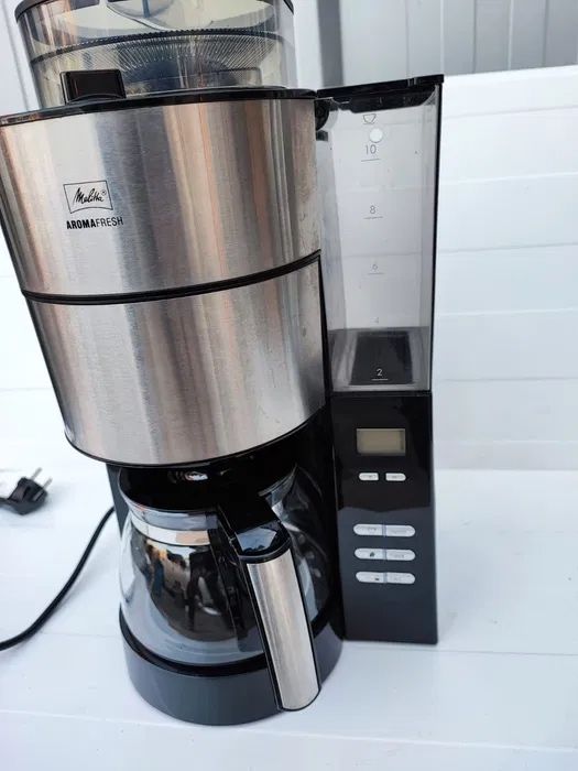 Cafetiera Melitta AromaFresh 1080W, Rasnita integrata ca nouă