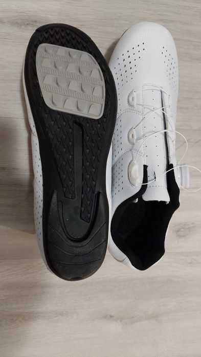 Обувки за колоездене без клипс