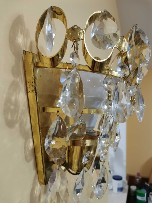 Кристален аплик за стена