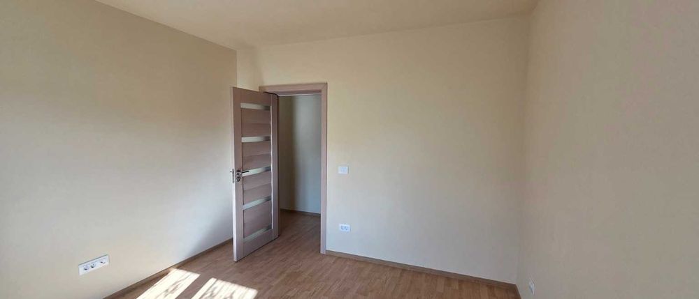 Inchiriez apartament cu 3 camere, 2 locuri de parcare, grădină și terasă – Valea Adanca, str Bazei