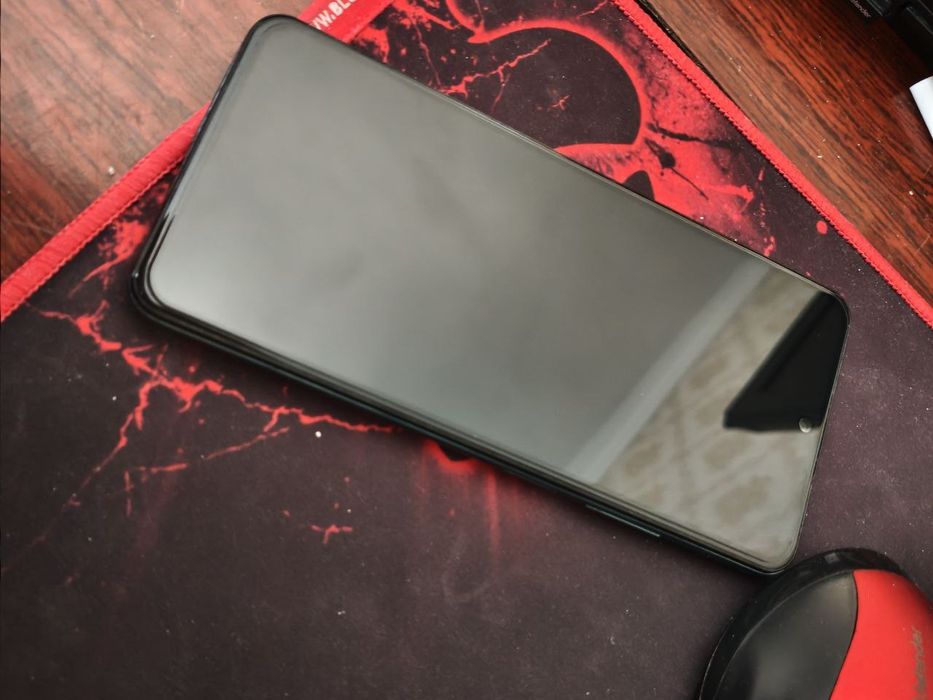 Продам телефон ZTE Blade V40 Pro