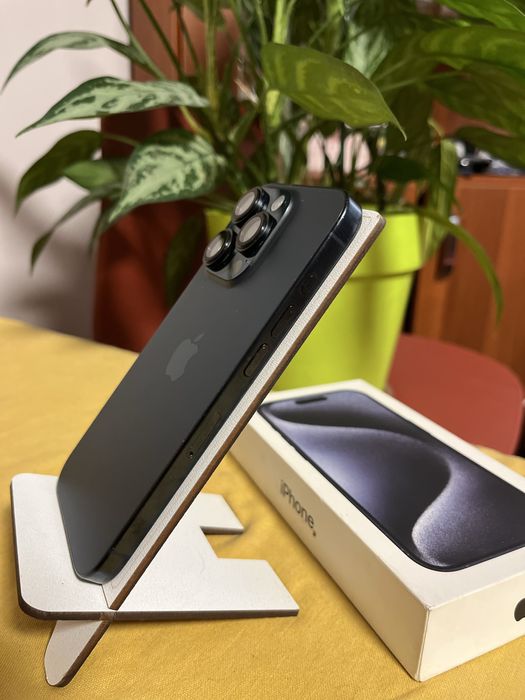 Iphone 15 pro идеал акум 100%