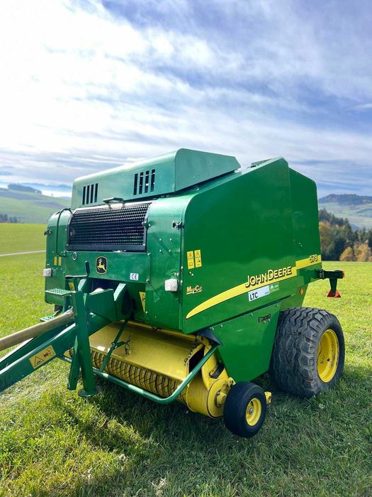 Presa John Deere an 2018 Legare PLASA + TOCATOR Welger RP 12 RP 200 RP 320 an 2016 Claas Rollant 46 Rollant 255  Krone Kr 125  Krone Bellima Vicon