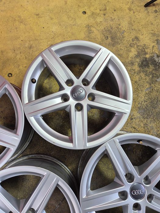 Jante Aliaj 5x112 16'' OEM AUDI A3 A4 A6 Q3 7J ET 40 CA NOI
