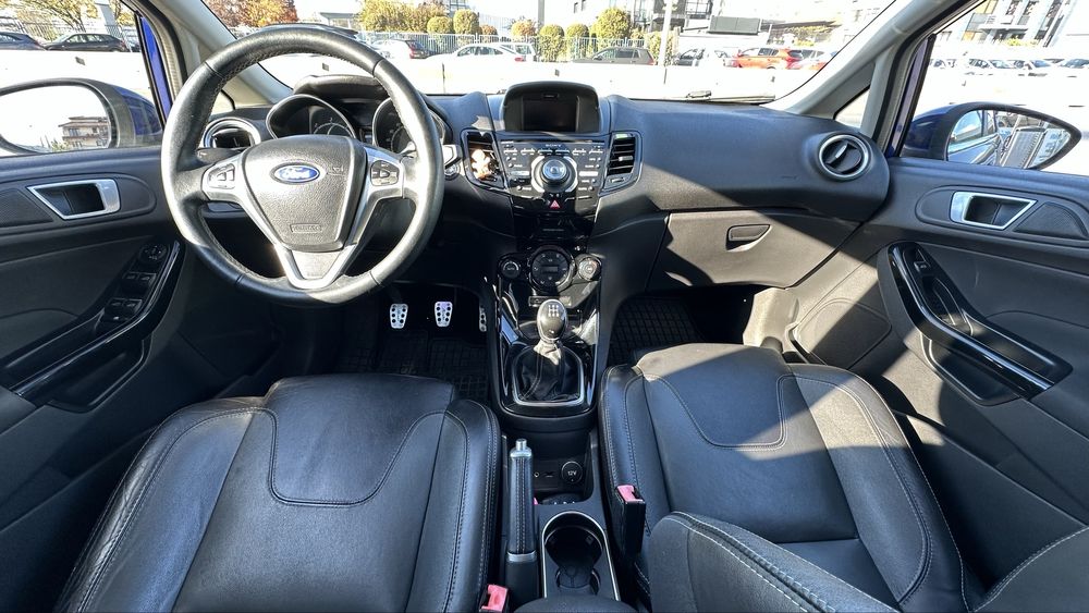 Ford Fiesta Titanium 1.5 TDCi 95 CP/ 70kw