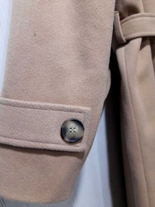 Пальто НОВОЕ ТУРЦИЯ Бежевое Кашемир Разм турк 38 (наш 46разм)