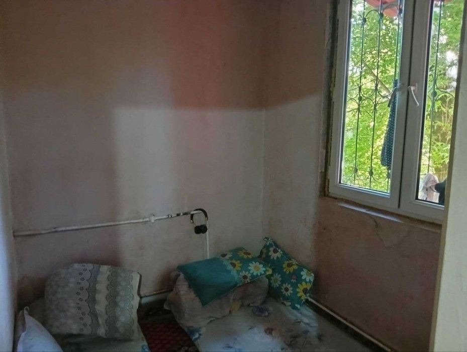 Продаётся 1в2 ком.квартира на 3-м этаже 4-х эт.дома Чиланзар -11