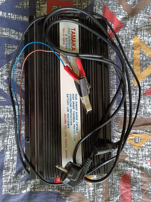 Автомобильный инвертор