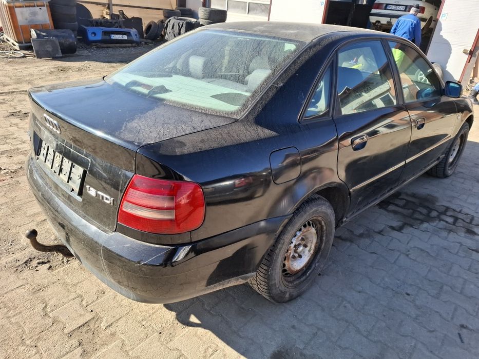 Elemente Caroserie Audi A4 B5 Facelift 1.9TDi 90 cp AHH