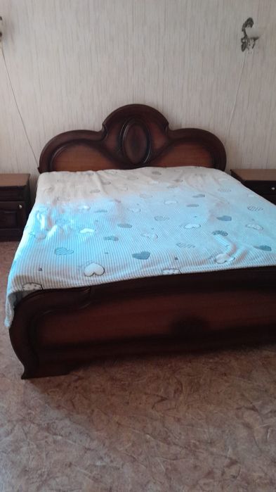 Продам спальный гарнитур