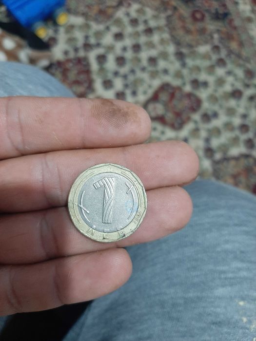 Vand monede vechi