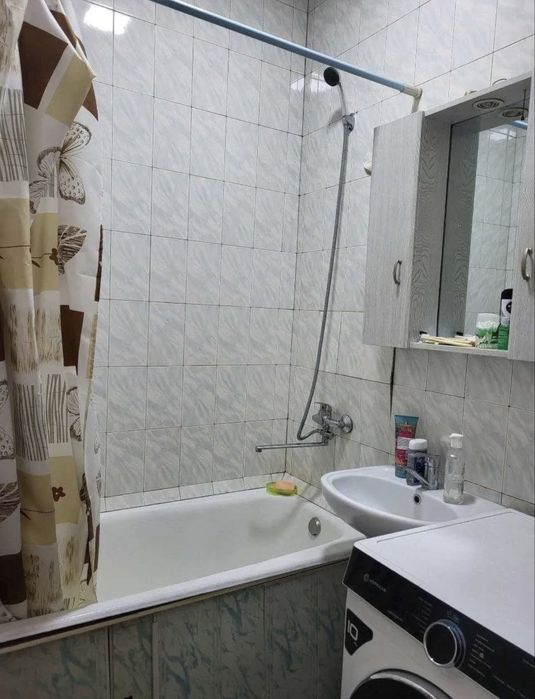 Сдается 3 ком Кадышева Лисунова. Ближе к Метро станция Яшнабад