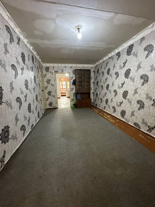 2в3/4/5 МирзоУлугбекский р-н м Феруза,ЭКО Базар,кирпич,64 м2,2 балкона