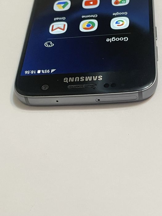 Samsung S7 sm-g930f 32gb 4gb/mem ram,android 8.0 perfect functional