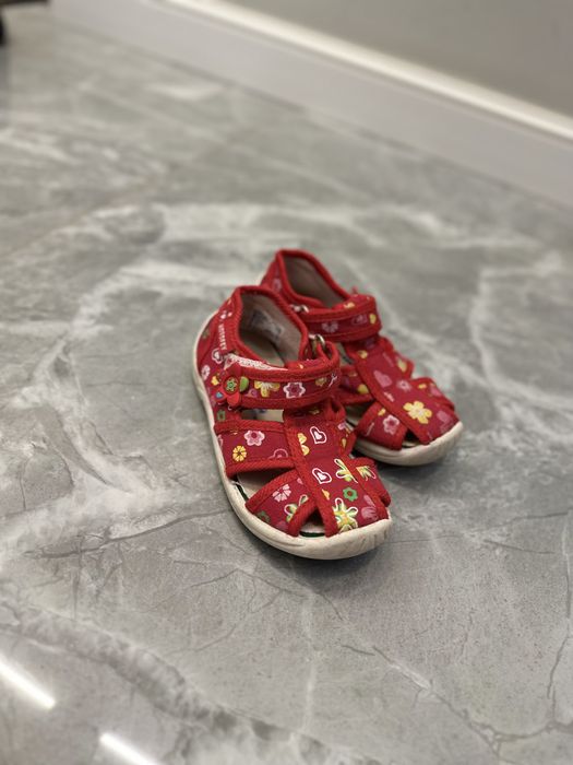 Сандали 24 размер