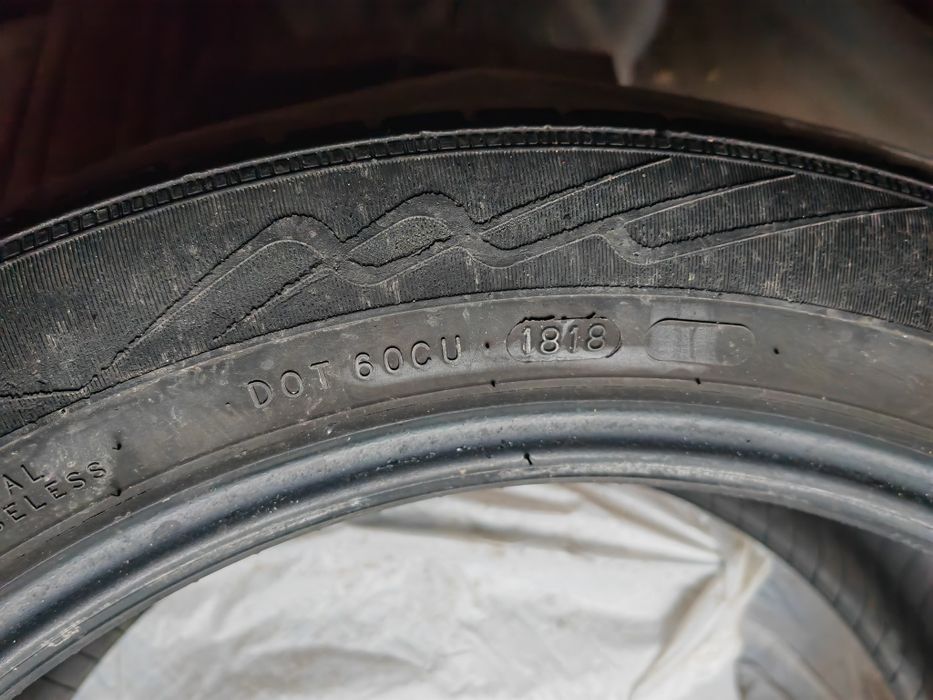 Nokian WR 215 50 R17 dot 1818 iarna