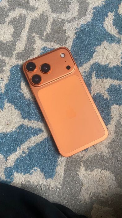 Iphon xr,7 с гарантией 3месяц