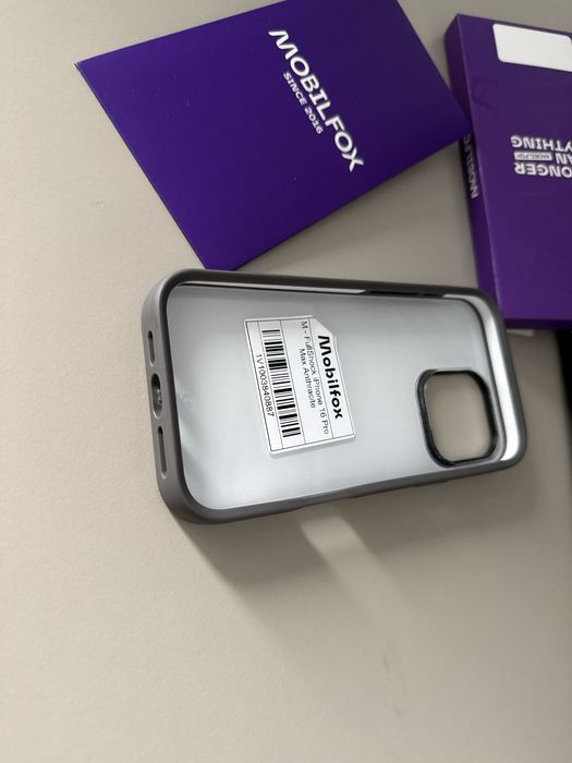 Valentine Day !Husa iphone 16 pro max noua !