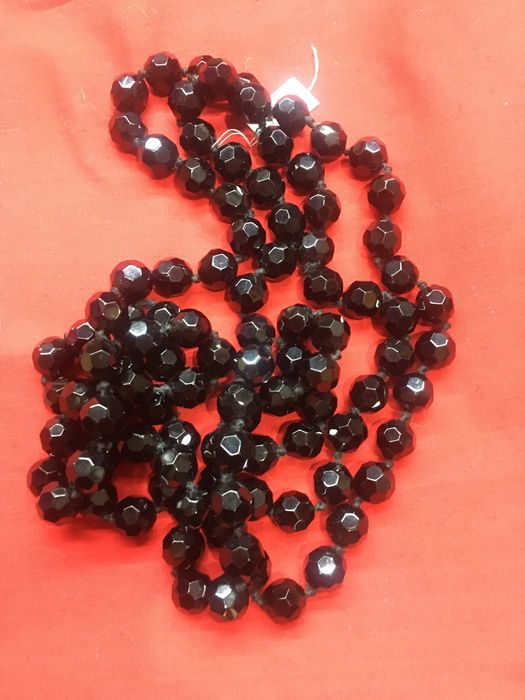 Длинные бусы