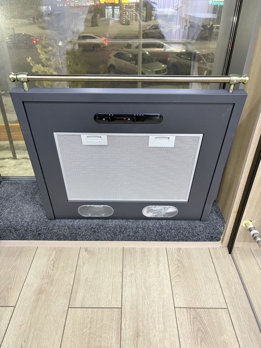 Продам вытяжку Elikor