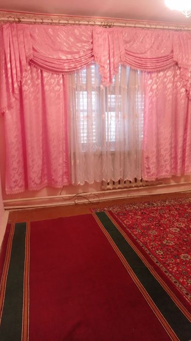 3 хонали квартира ижарага барилади. Студентларга барилмиди