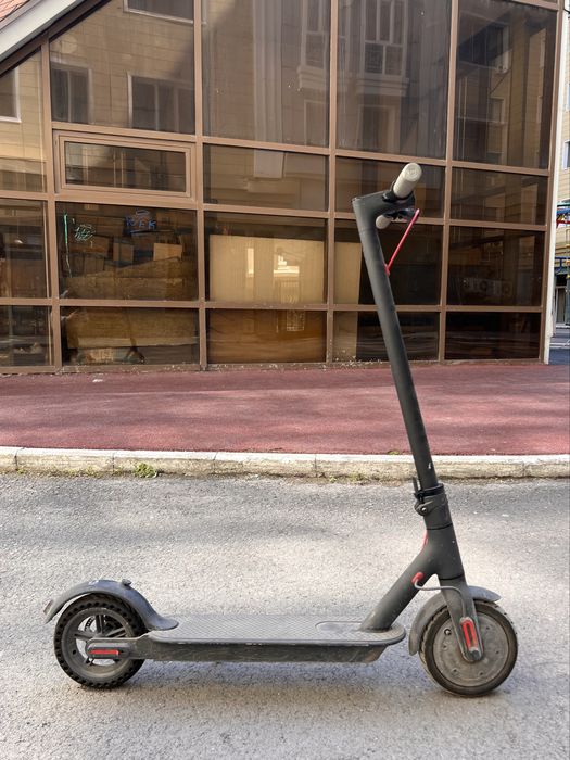 Mi Electric Scooter M365