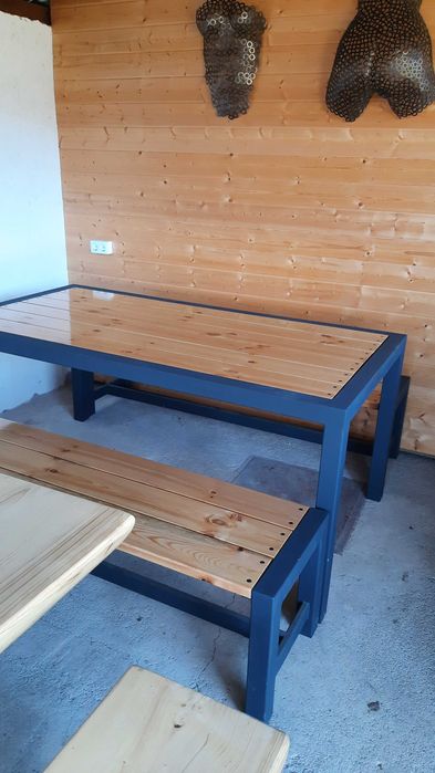 Masa exterior( foisor, terasă ,interior industrial)