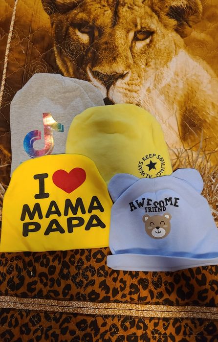 Детские шапки ,зимние ,летние