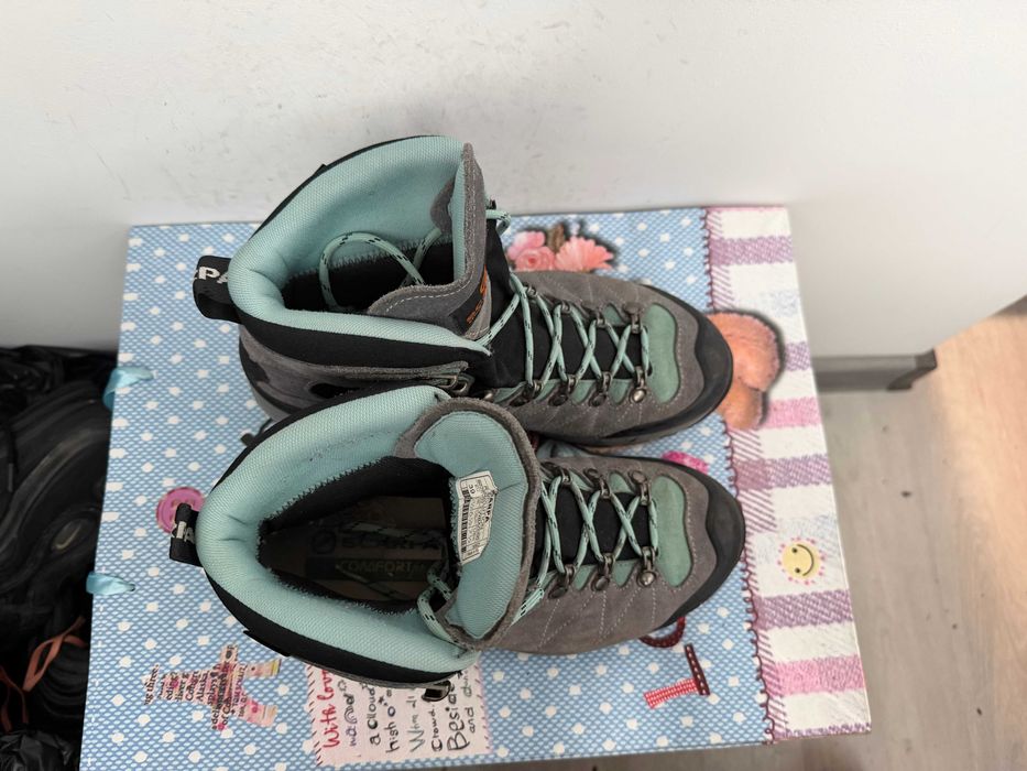 Scarpa R-evolution Gore-Tex''оригинални туристически боти 39 номер