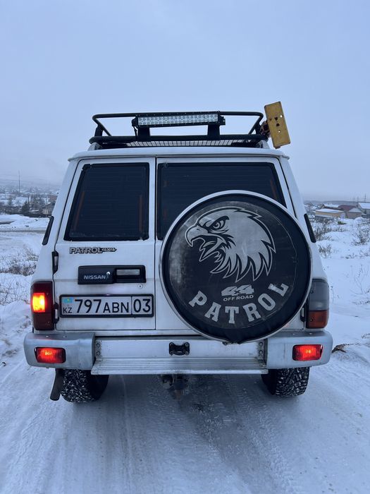 Продам срочно Nissan Patrol Y60