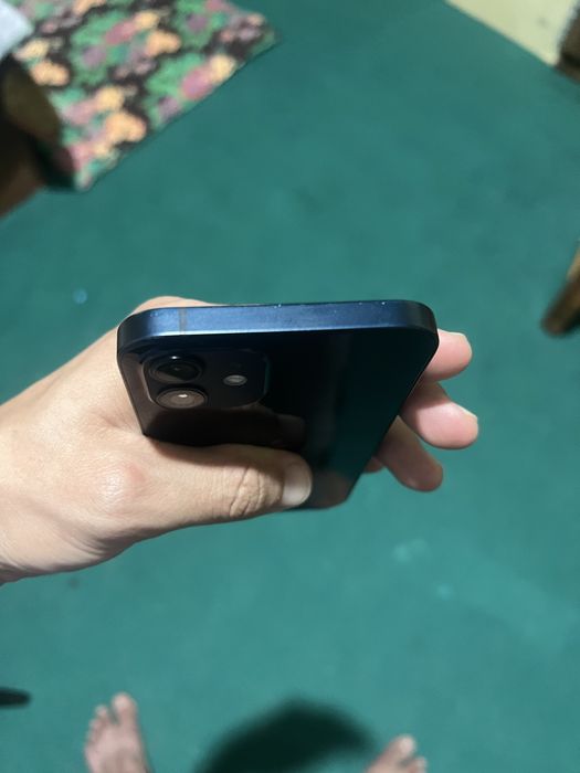 Iphone 12  81% YOMKOST