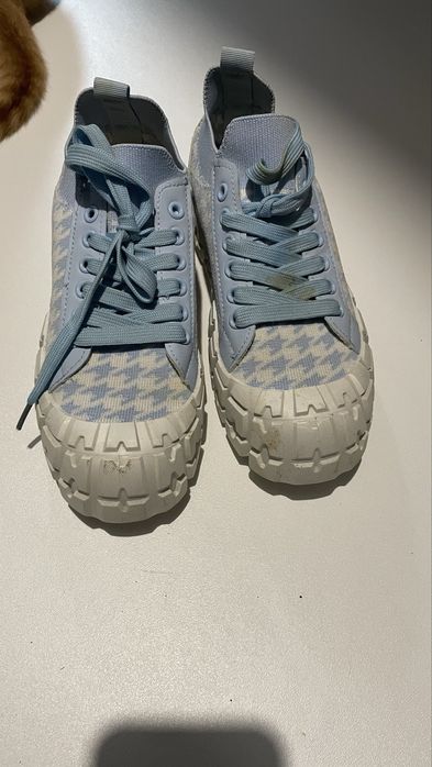 Летние кроссовки