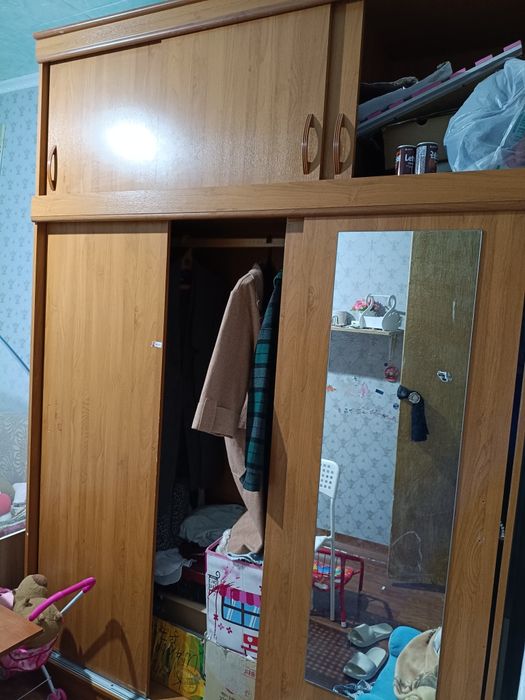 Шкаф - купе для одежды шифоньер