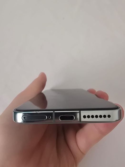 Обменяю Xiaomi 14 512/12
