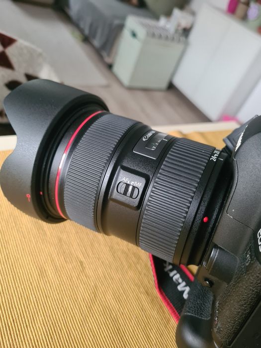 Canon EF 24-70mm f/2.8L II USM