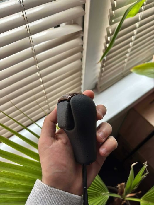 Топка за скоростен лост махагон за автомат BMW