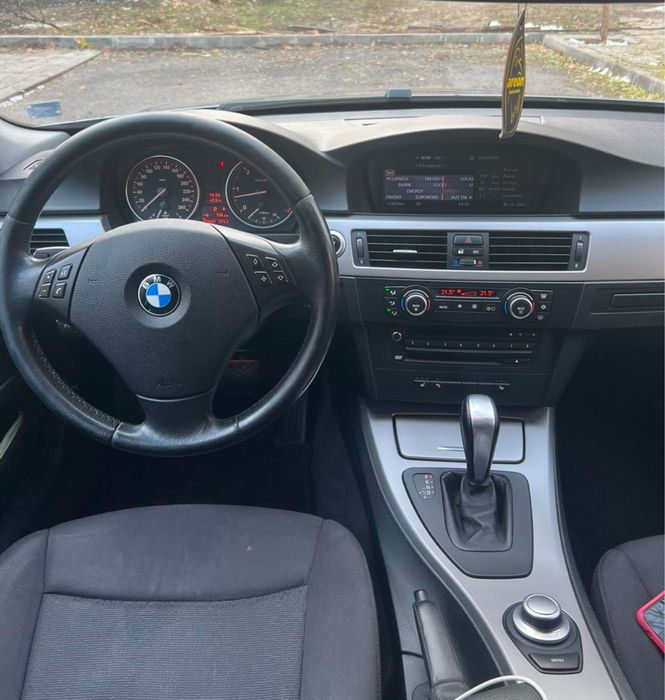 БМВ 325 дизел на части 2008 година,всичко е сменено по колата!