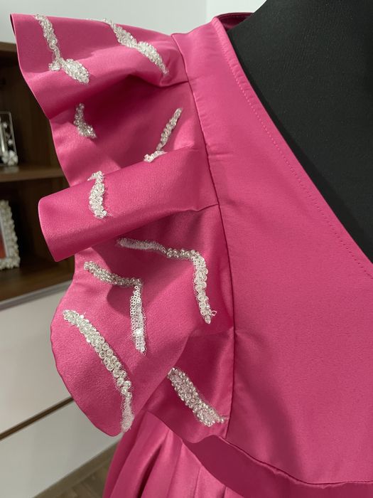 Vand rochie marca Svetlana Karahan