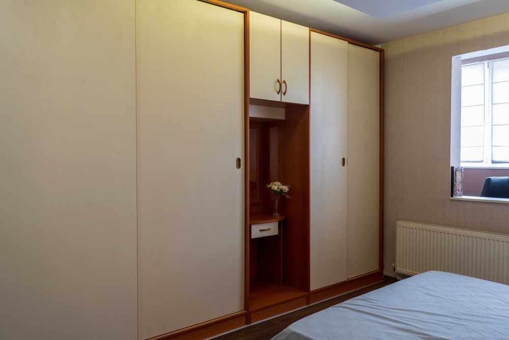 Продава се Четиристаен апартамент в Добрич, Христо Ботев - 98 кв.м за 1072 €/кв.м - Снимка #16