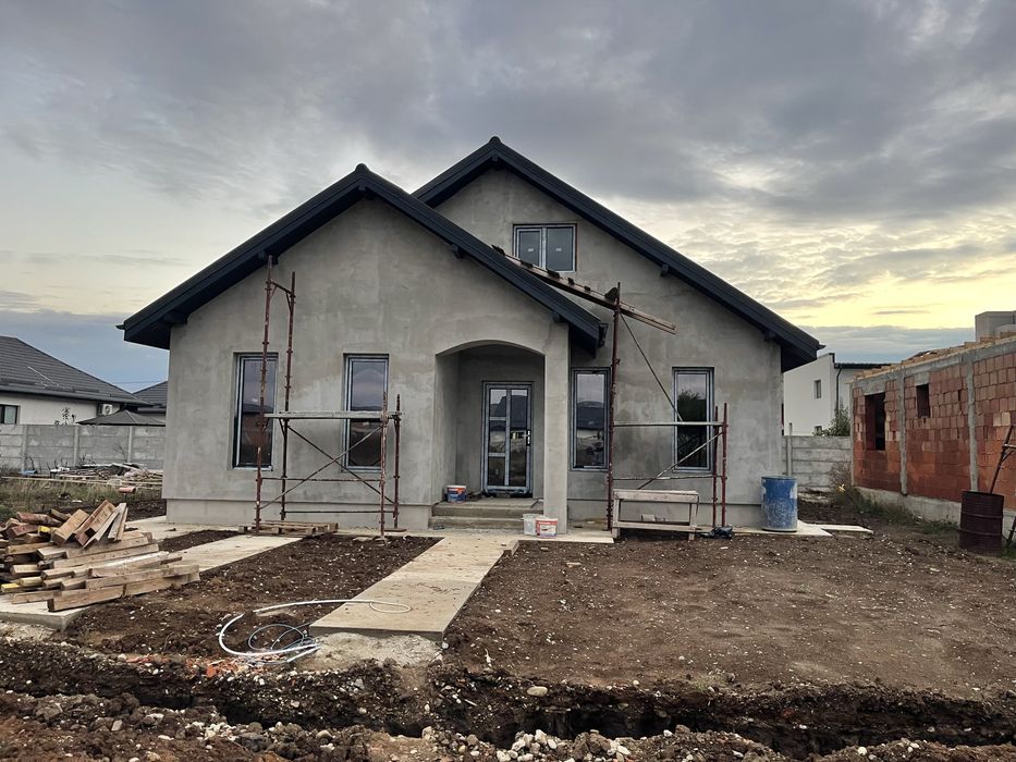 Casa de Vanzare P+M