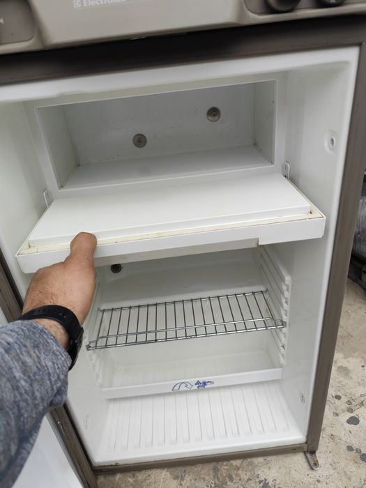 Хладилник,фурна и форселт