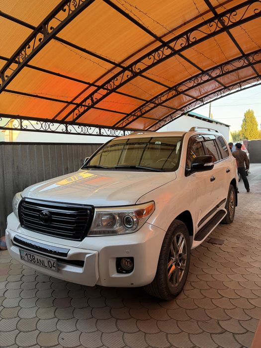 Фонарь land cruiser 200