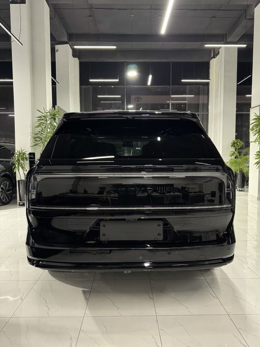 Zeekr 9x hyper all black