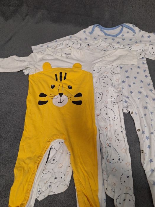 Pijamale tip salopeta