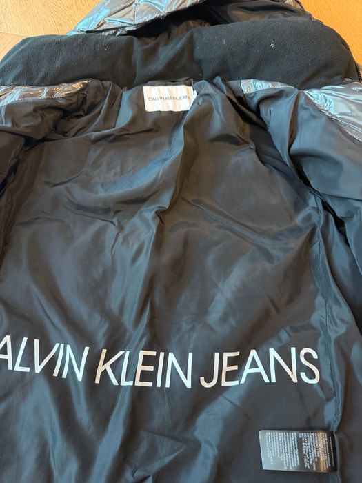 Яке Calvin Klein