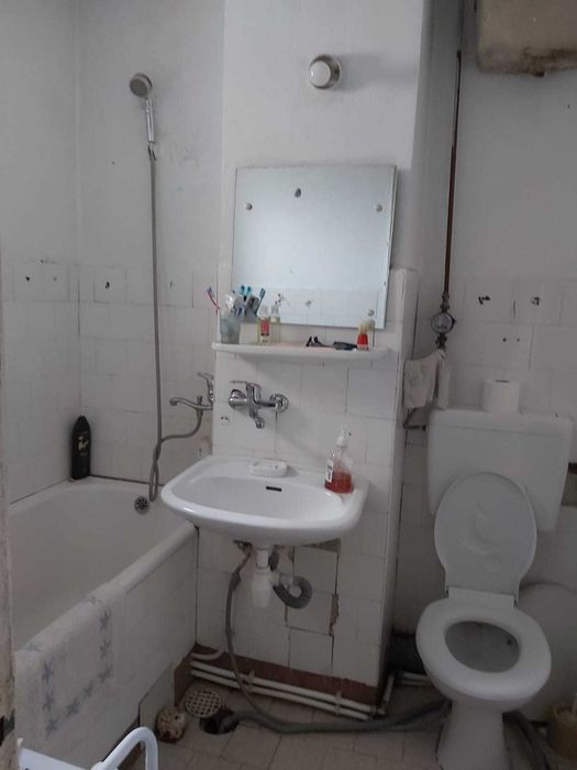 Vand Apartament 3 camere