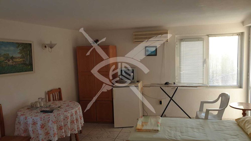 Четириетажна къща- Несебър