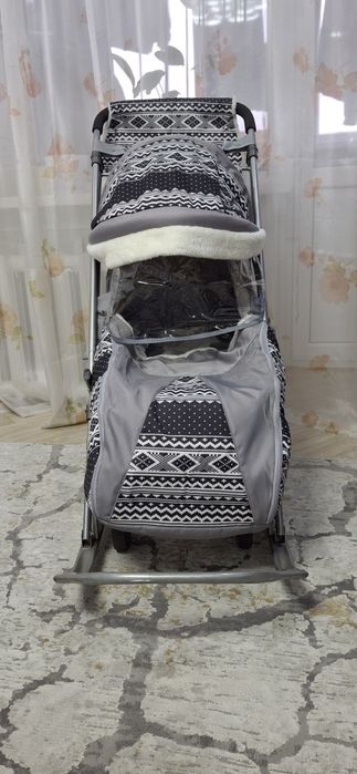 Продам санки коляска