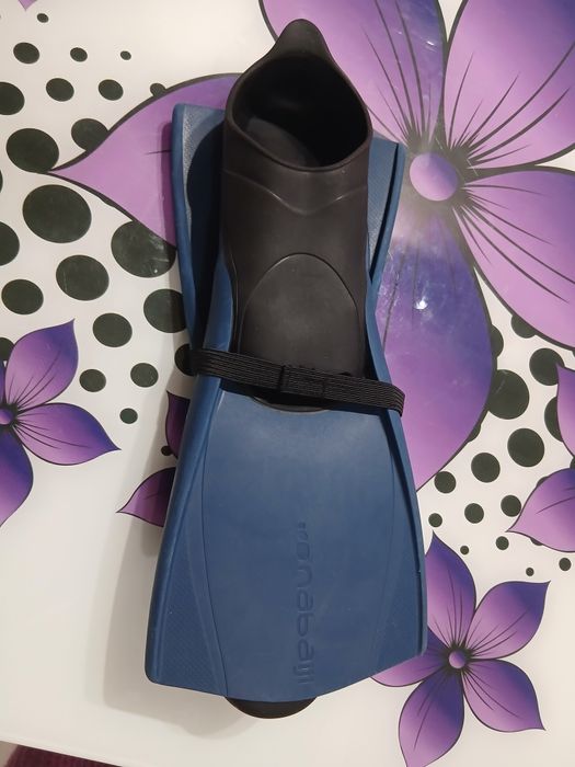 Vând labe înot mar 34/35